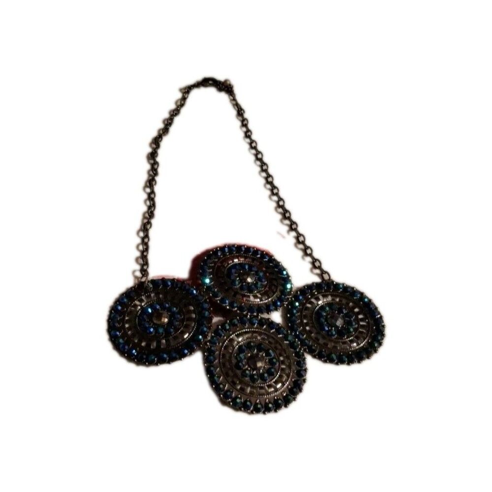 Beautiful Beaded Necklace - Picture 5 of 5